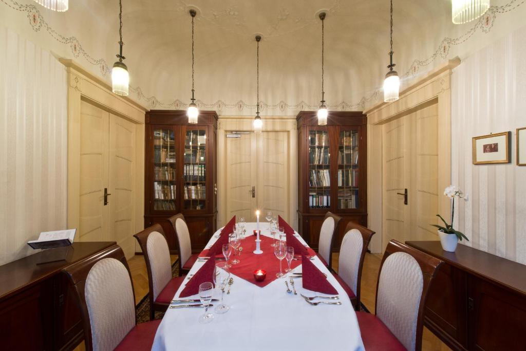 Hotel Katharinenhof Werdau الغرفة الصورة