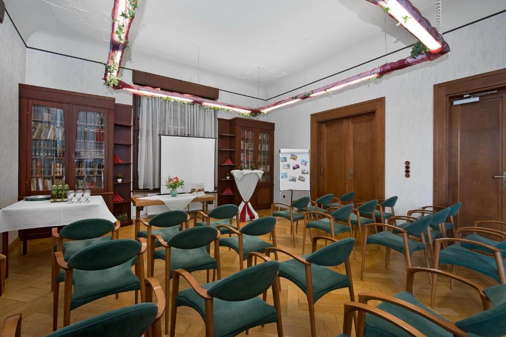 Hotel Katharinenhof Werdau الغرفة الصورة